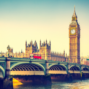 什麼是英國碩士課程？道格拉斯商學院碩士學位呢？