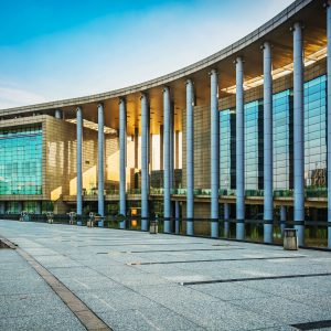 台灣在職專班 MBA：不出國即可取得英國 MBA 學位